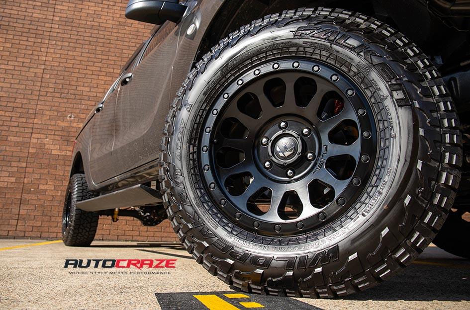 MAZDA BT 50 VECTOR MATTE BLACK